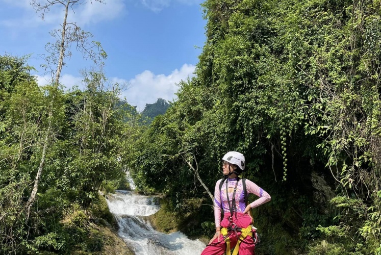 Khám phá thác theo kiểu không giống ai.