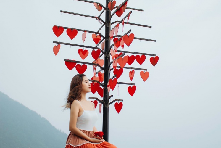 Cột trái tim 90s – Nơi tình yêu bắt đầu