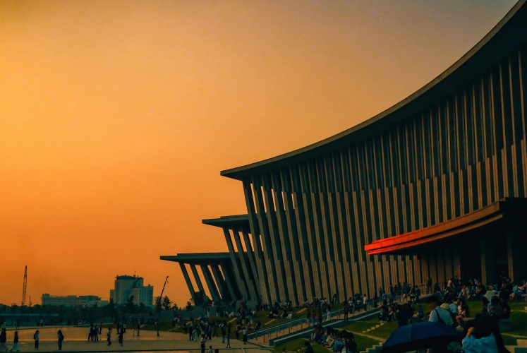 HOÀNG HÔN CỦA HÒA BÌNH 