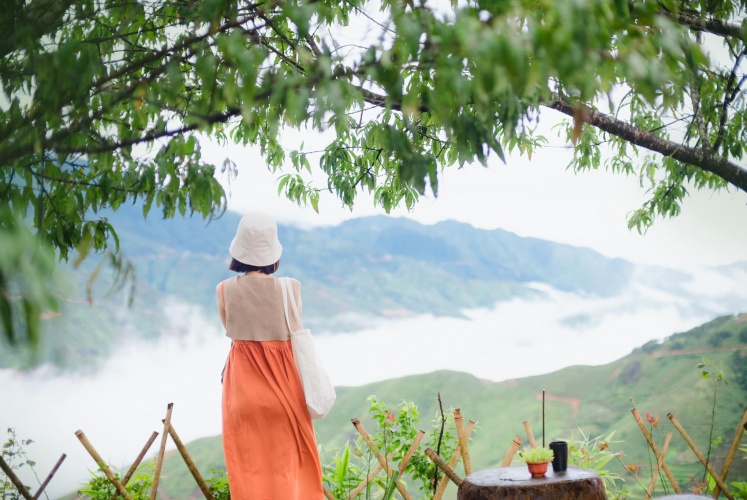 “MÙA MÂY” Ở TÀ XÙA