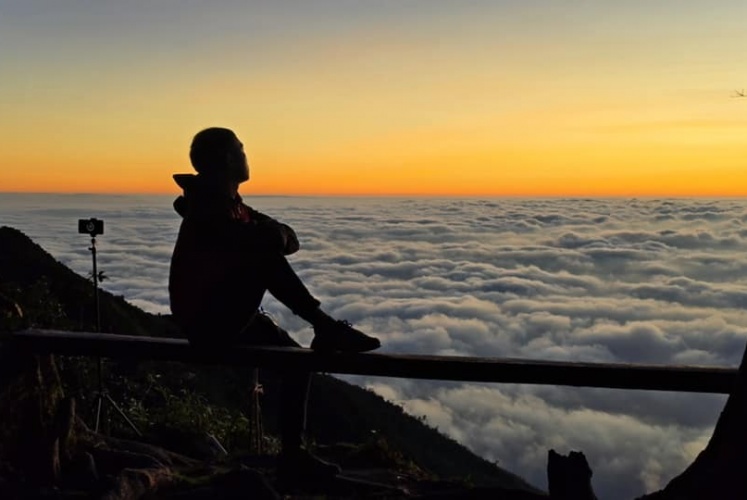 Săn mây đỉnh Tà Xùa thành công