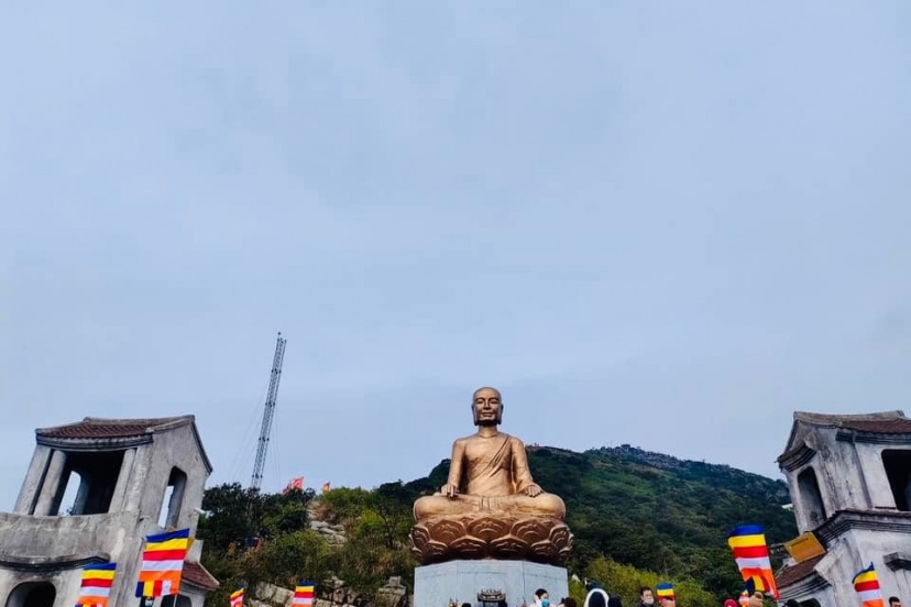 Review Lịch Trình Hành Hương Tây Yên Tử Review Lịch Trình Hành Hương Tây Yên Tử