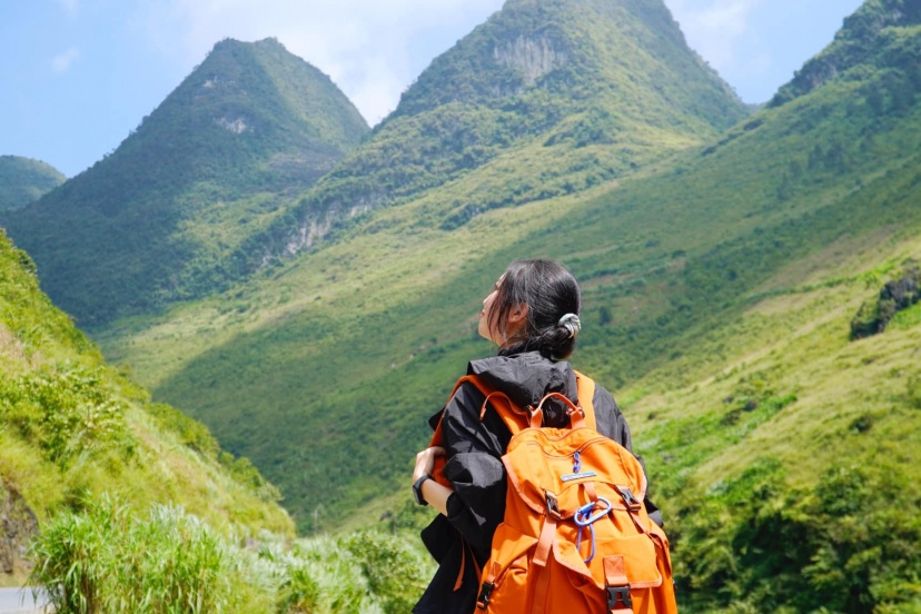 Chèo Kayak Trên Sông Nho Quế | Camping View Hẻm Tu Sản Chèo Kayak Trên Sông Nho Quế | Camping View Hẻm Tu Sản