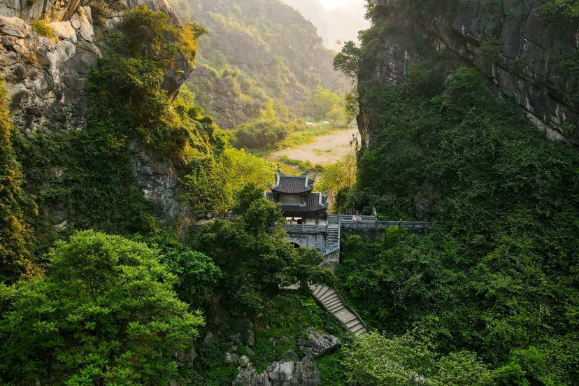 Một Ngày Thảnh Thơi Tại Chốn Non Nước Ninh Bình Một Ngày Thảnh Thơi Tại Chốn Non Nước Ninh Bình