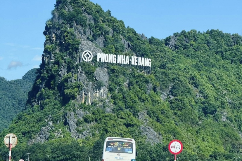KHÁM PHÁ QUẢNG BÌNH 4 NGÀY 3 ĐÊM - HÀNH TRÌNH TỰ TÚC KHÁM PHÁ QUẢNG BÌNH 4 NGÀY 3 ĐÊM - HÀNH TRÌNH TỰ TÚC