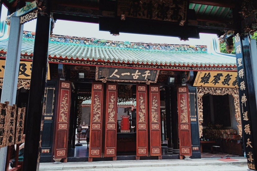 Chùa Bà Thiên Hậu - Chốn An Yên Giữa Lòng Sài Thành Náo Nhiệt Chùa Bà Thiên Hậu - Chốn An Yên Giữa Lòng Sài Thành Náo Nhiệt