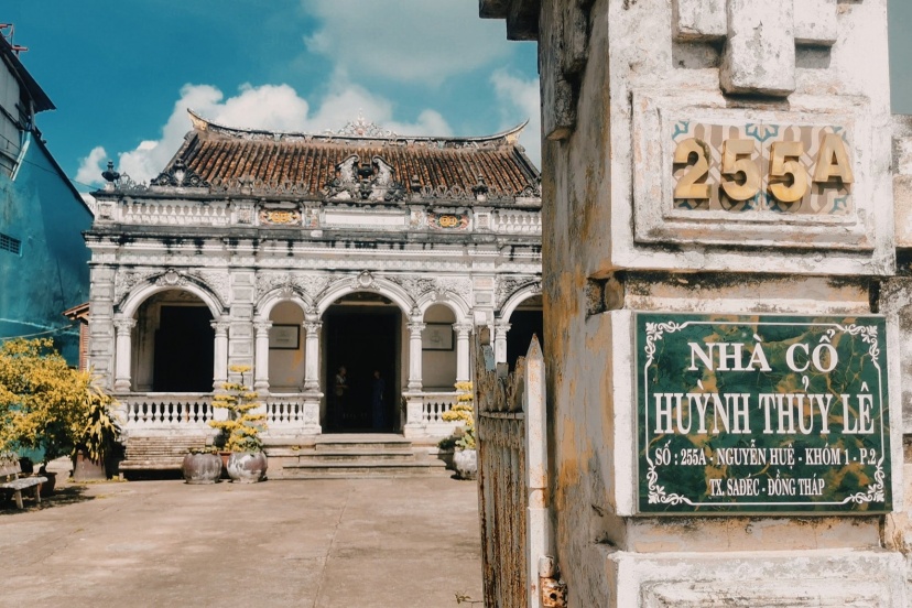Miền Tây | Hành Trình Viếng Thăm 5 Ngôi Nhà Cổ Có-Một-Không-Hai Miền Tây | Hành Trình Viếng Thăm 5 Ngôi Nhà Cổ Có-Một-Không-Hai